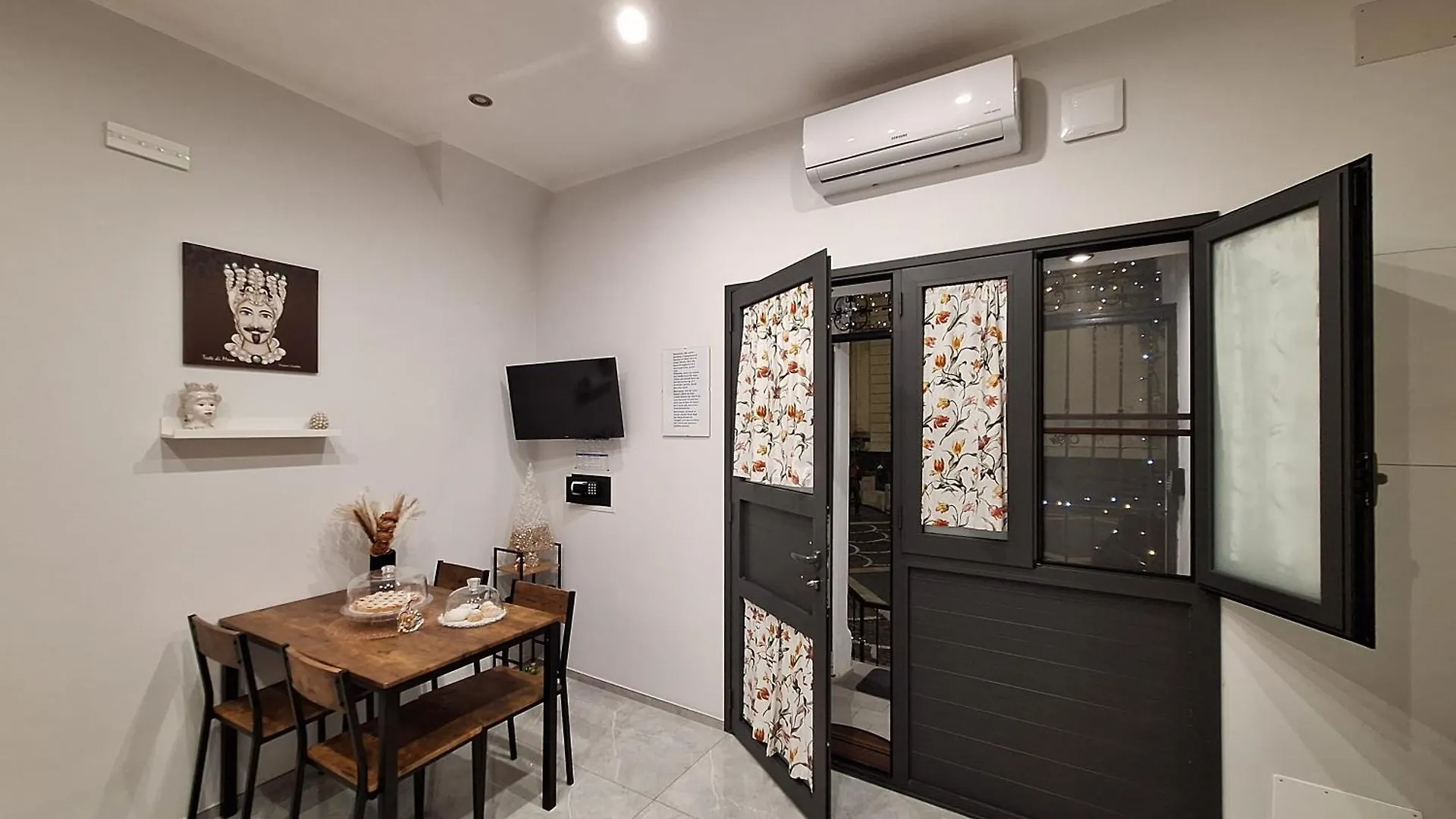 Casa Vacanze Al Teatro Catania 0*,  Italy